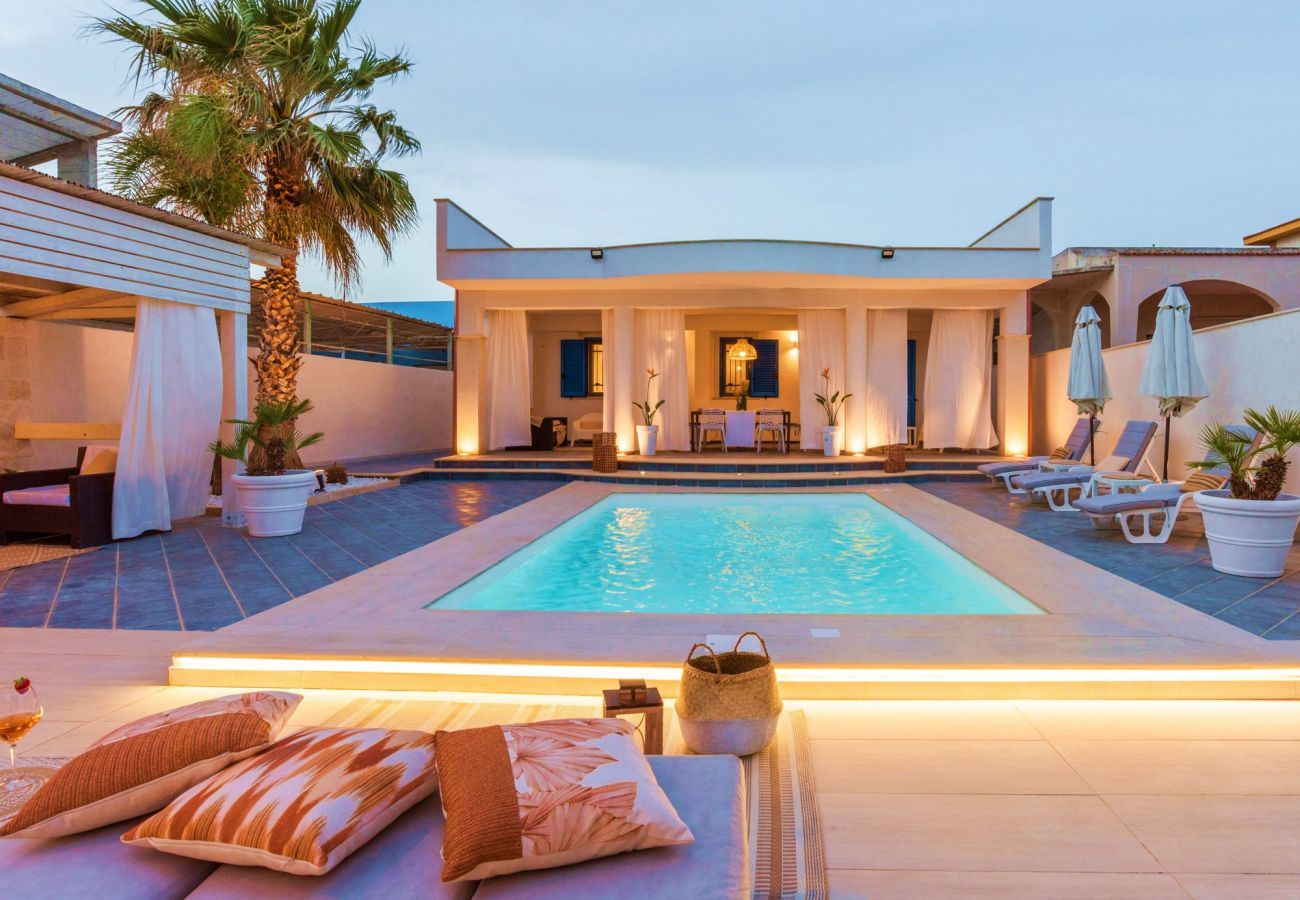 Villa a Ispica - VILLA Soave  Mare e Piscina - Affitti Brevi Italia Villa a Ispica - VILLA Soave  Mare e Piscina - Affitti Brevi Italia