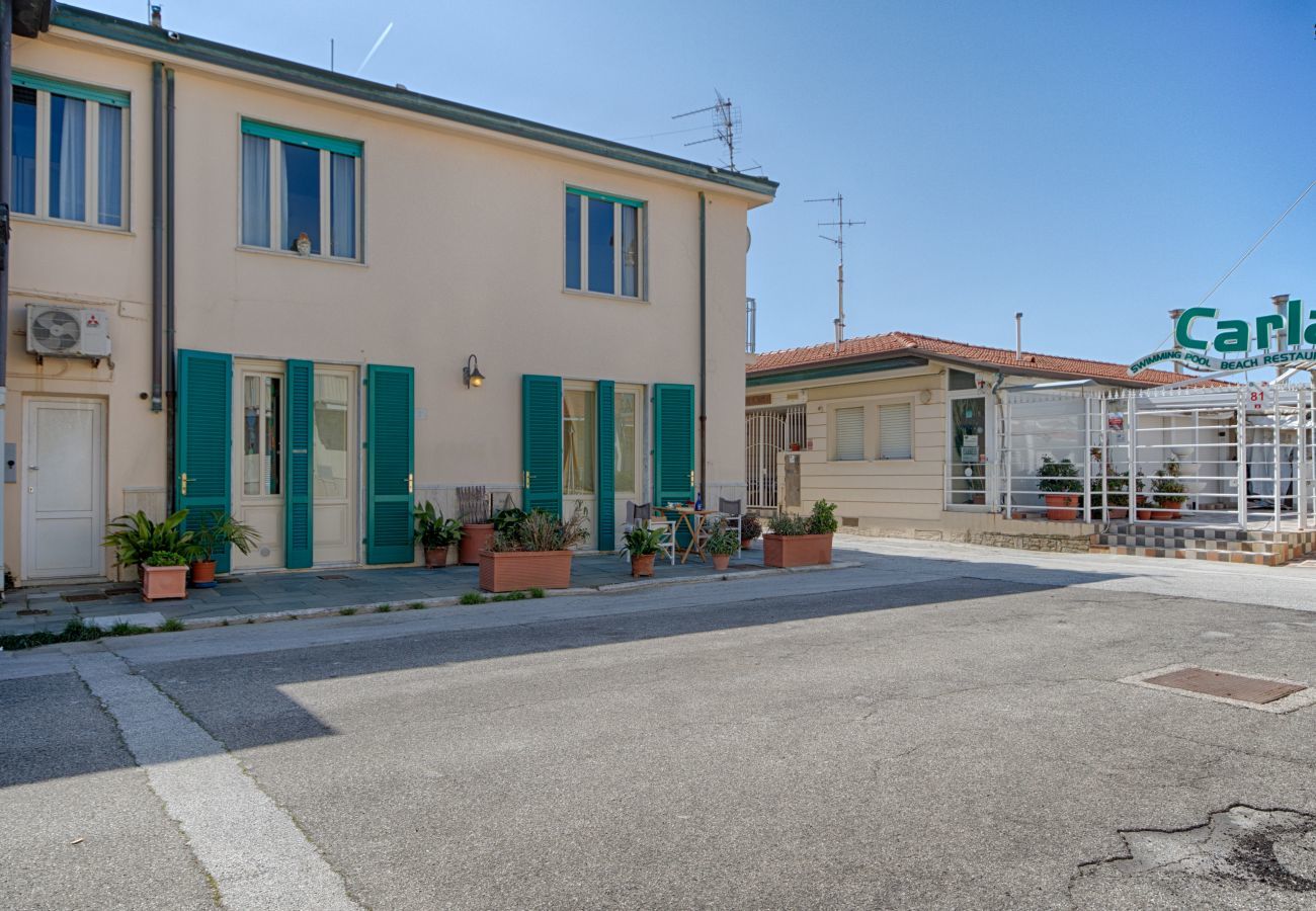 Villetta a Viareggio - Viareggina Liberty Fronte mare Villetta a Viareggio - Viareggina Liberty Fronte mare