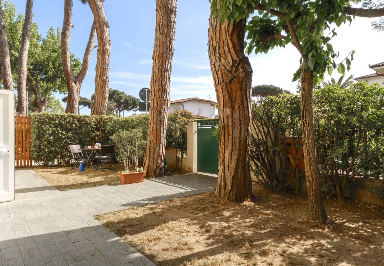 Appartamento a Camaiore - Casina ai pini - Affitti Brevi Italia Appartamento a Camaiore - Casina ai pini - Affitti Brevi Italia