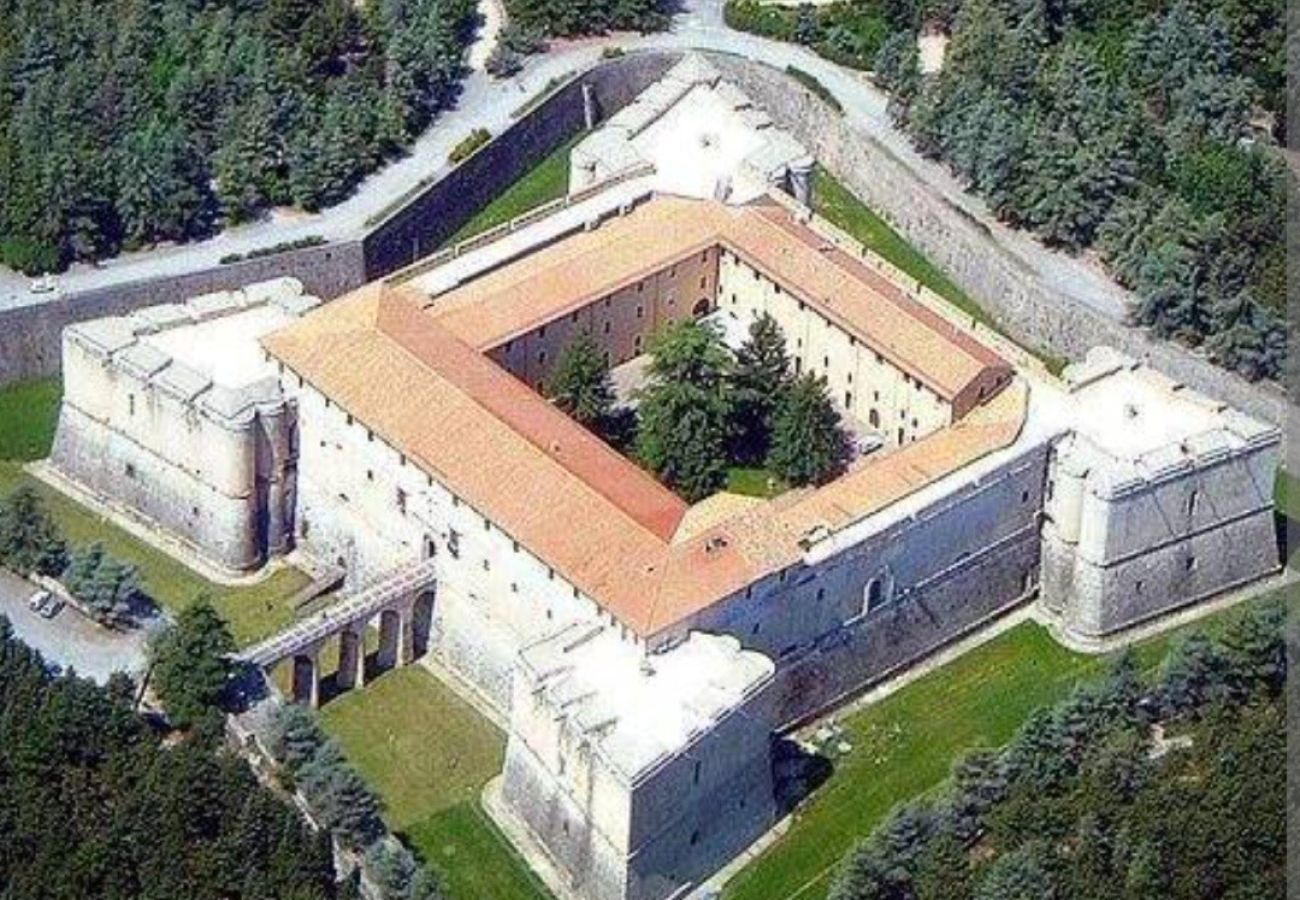 Appartamento a L´Aquila - Appartamento Porta CASTELLO - Affitti Brevi Italia Appartamento a L´Aquila - Appartamento Porta CASTELLO - Affitti Brevi Italia