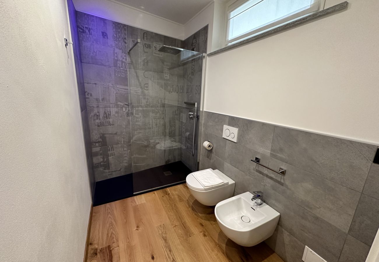 Bathroom Monololcale B - PIOL42 Monolocale dotato di ogni comfort