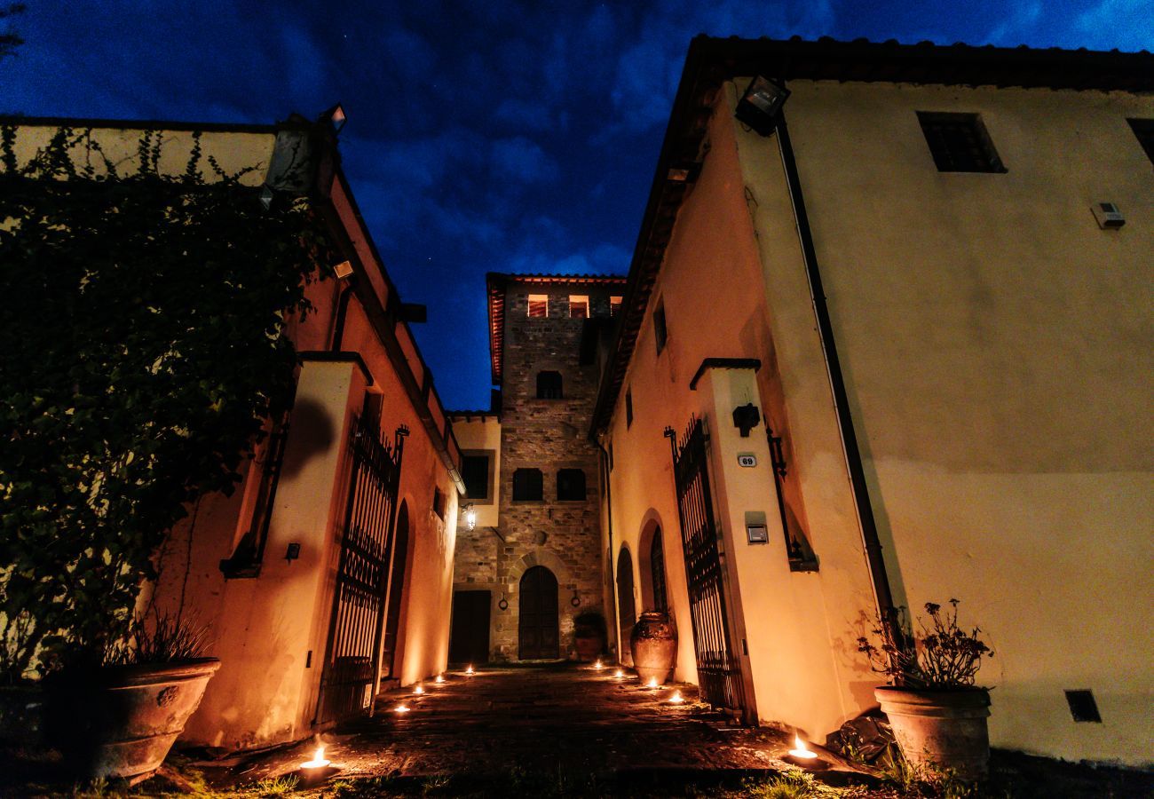 Villa a Vicchio - Torre Belcanto Mugello - Affitti Brevi Italia Villa a Vicchio - Torre Belcanto Mugello - Affitti Brevi Italia