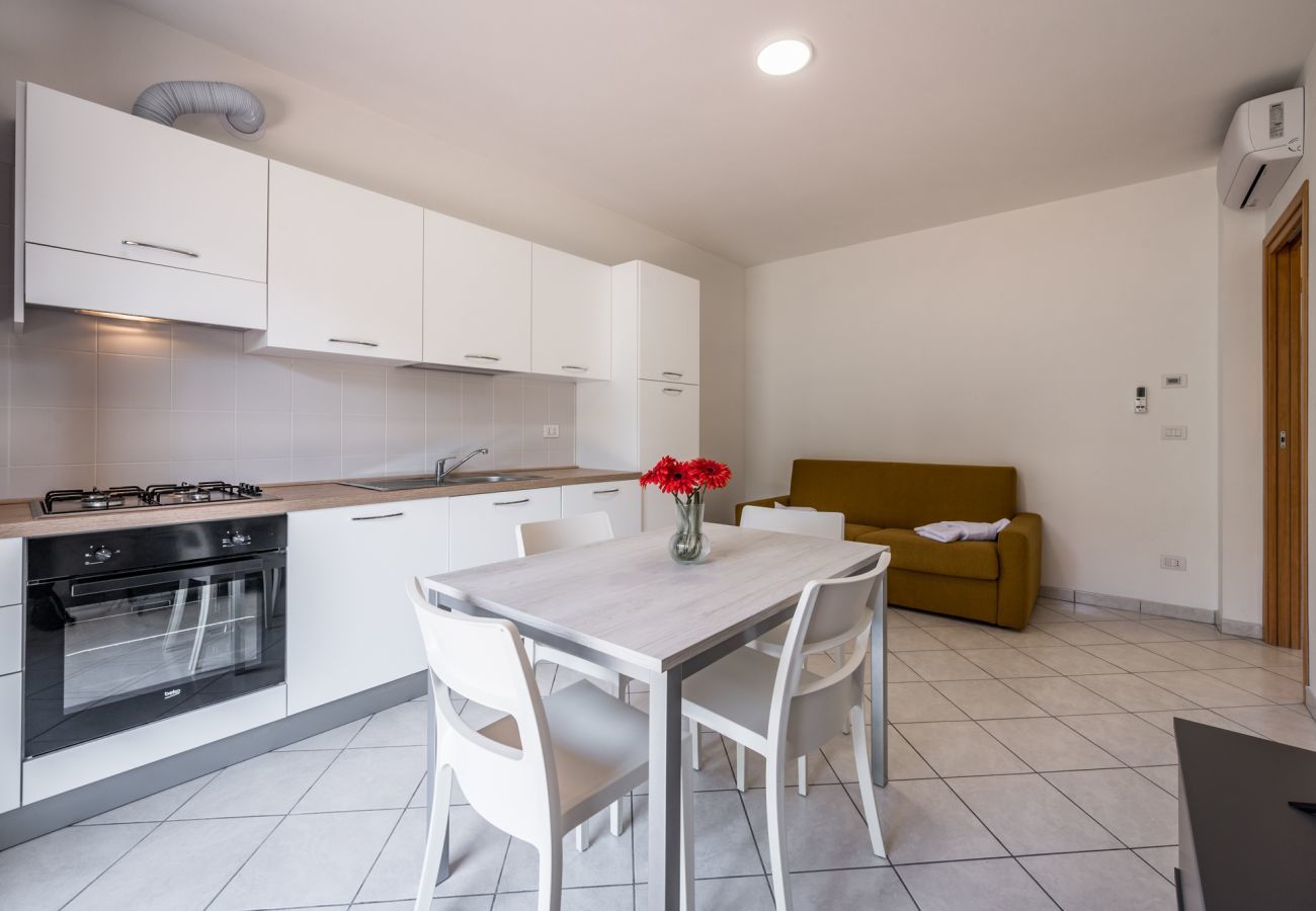 Appartamento a Casal Borsetti - Via Del Paradello n.42 - Affitti Brevi Italia