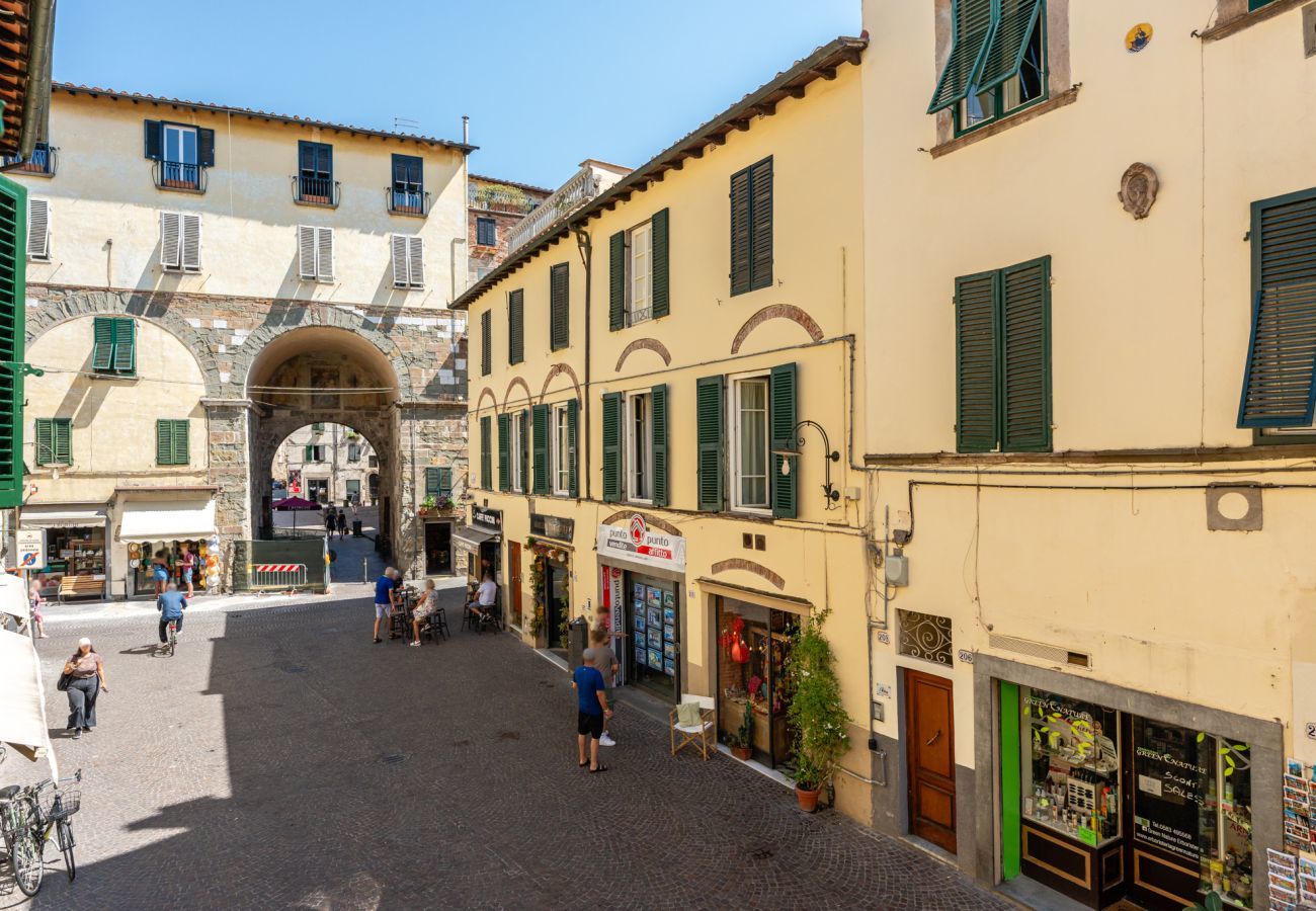 Appartamento a Lucca - Fillungo Apartment - Affitti Brevi Italia Appartamento a Lucca - Fillungo Apartment - Affitti Brevi Italia