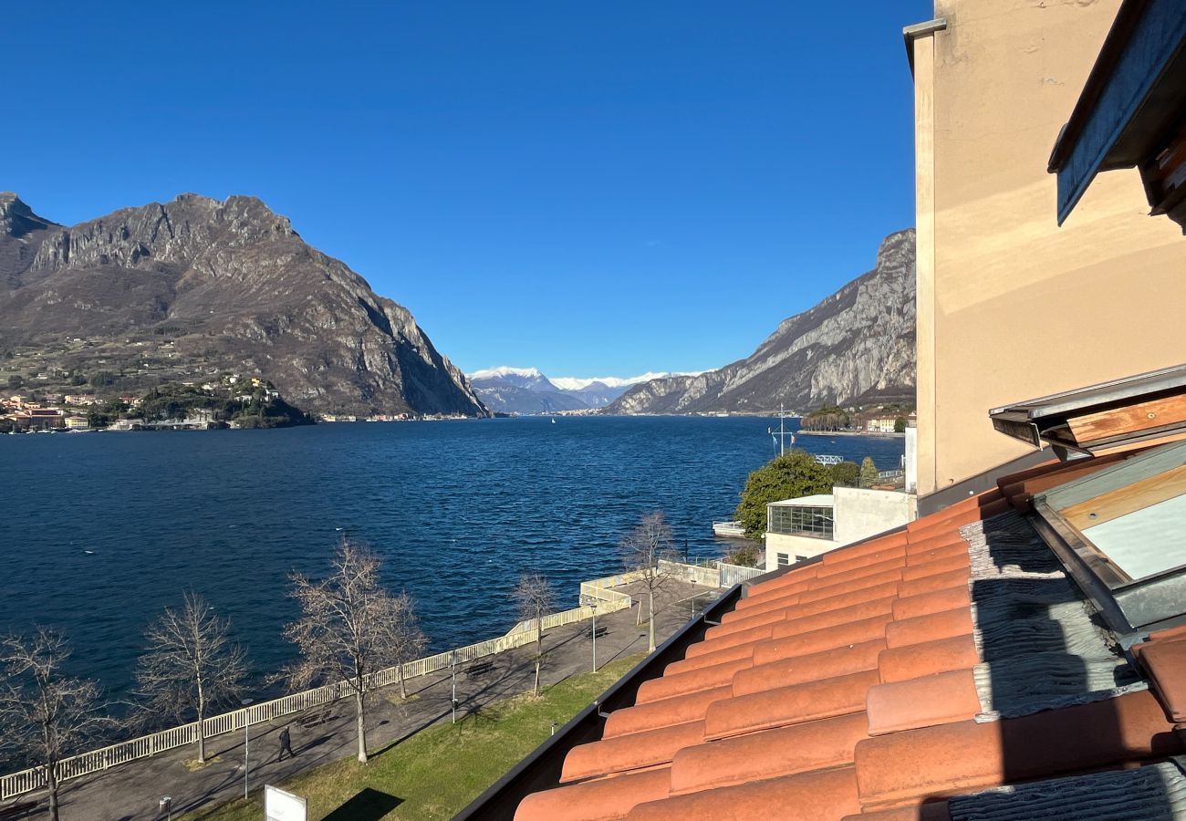 Meravigliosa location con vista montagne e lago Meravigliosa location con vista montagne e lago