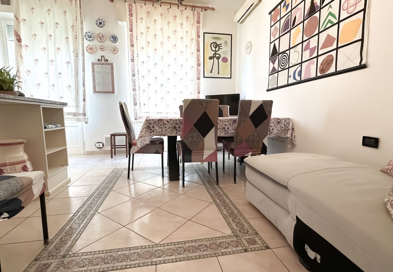Sala da pranzo Appartamento MareLargo Affitti Brevi Italia Appartamento a Rimini - Appartamento MareLargo - Affitti Brevi Italia