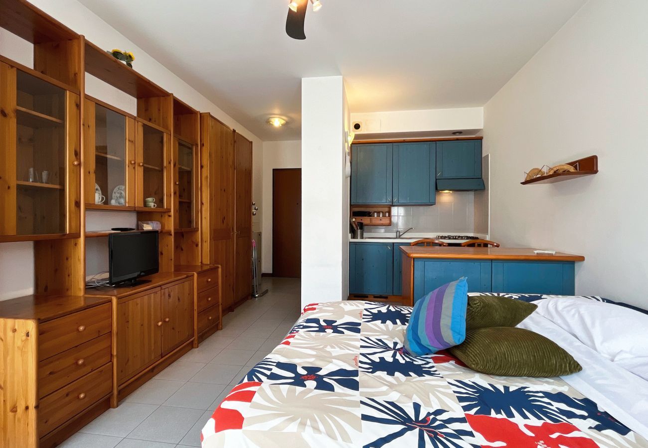 Soggiorno con cucina a vista Divano letto in soggiorno