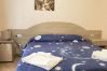 Rent by room in Monte Sant´Angelo - Room  San Michele - Affitti Brevi Italia