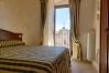 Rent by room in Monte Sant´Angelo - Dimora Arco 2 - Affitti Brevi Italia