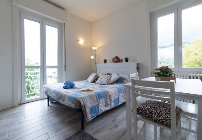 Studio in Lecco - Casetta di Elie - Affitti Brevi Italia Studio in Lecco - Casetta di Elie - Affitti Brevi Italia