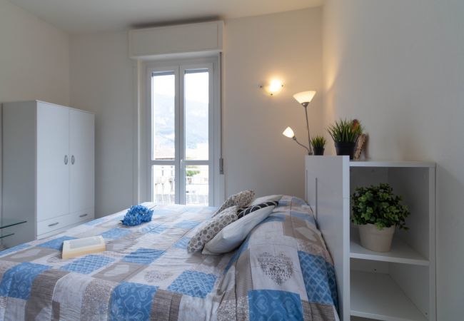 Studio in Lecco - Casetta di Elie - Affitti Brevi Italia Studio in Lecco - Casetta di Elie - Affitti Brevi Italia