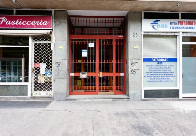 Palace entrance MYHOUSE INN - Solo Affitti Brevi Apartment in Turin - MYHOUSE INN LINGOTTO - Affitti Brevi Italia