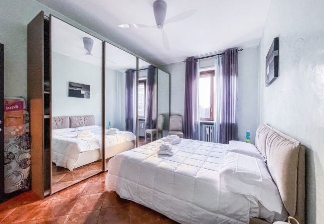 Bedroom MYHOUSE INN LINGOTTO - Solo Affitti Brevi Apartment in Turin - MYHOUSE INN LINGOTTO - Affitti Brevi Italia