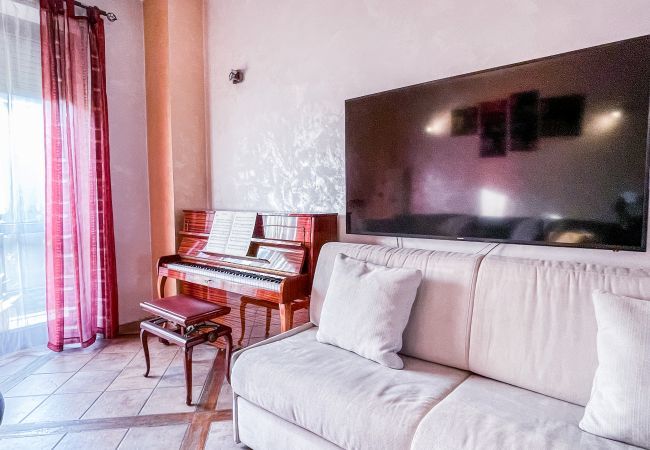 Living room - MYHOUSE INN LINGOTTO - Solo Affitti Brevi Apartment in Turin - MYHOUSE INN LINGOTTO - Affitti Brevi Italia