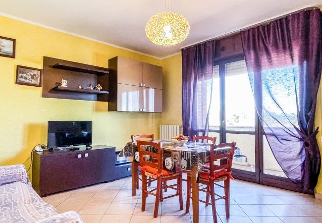 Living room with kitchenette MYHOUSE INN LEUMANN - Solo Affitti Brevi Apartment in Collegno - MYHOUSE INN LEUMANN - Affitti Brevi Italia