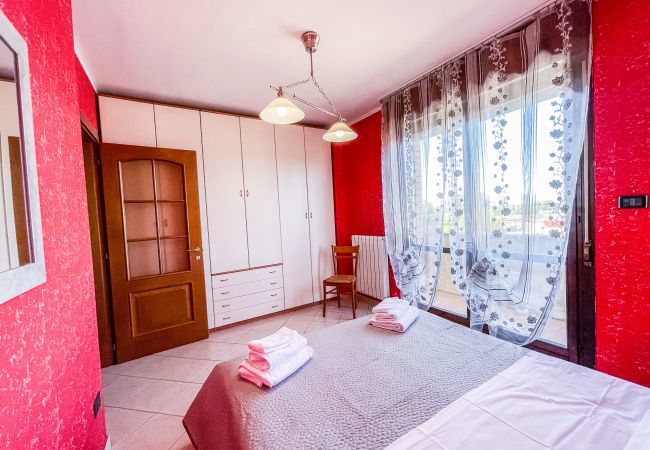 Bedroom MYHOUSE INN LEUMANN - Solo Affitti Brevi Apartment in Collegno - MYHOUSE INN LEUMANN - Affitti Brevi Italia