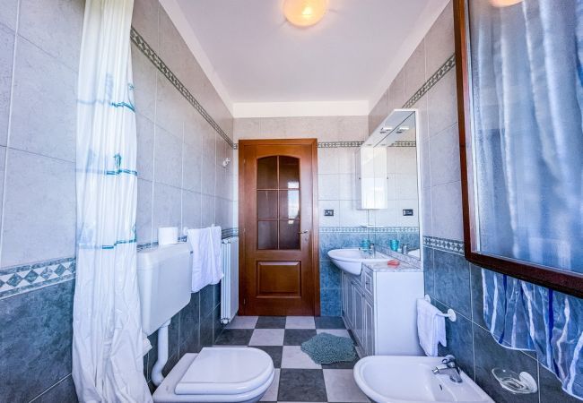 Bathroom MYHOUSE INN LEUMANN - Solo Affitti Brevi Apartment in Collegno - MYHOUSE INN LEUMANN - Affitti Brevi Italia