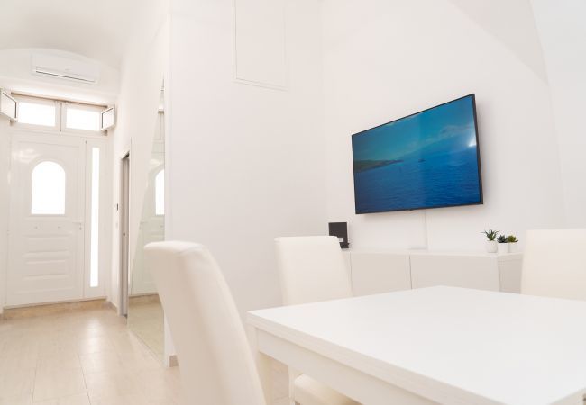 House in Manfredonia - Apartment White Place - Affitti Brevi Italia House in Manfredonia - Apartment White Place - Affitti Brevi Italia