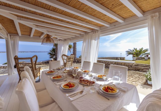 Villa in Ispica - BAIA L'AURA accesso diretto al mare