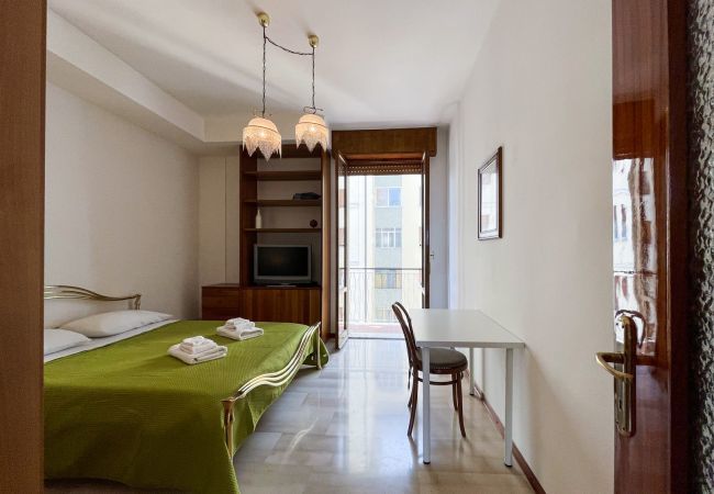 Rent by room in Modena - Camera Gramsci 3 Rent by room in Modena - Camera Gramsci 3