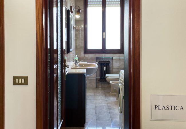Rent by room in Modena - Camera Gramsci 3 Rent by room in Modena - Camera Gramsci 3