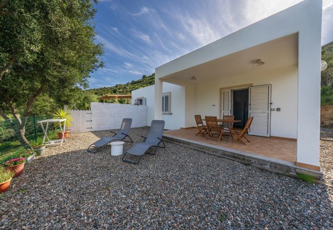 Apartment in Tertenia - Appartamento La Ginestra - Affitti Brevi Italia Apartment in Tertenia - Appartamento La Ginestra - Affitti Brevi Italia