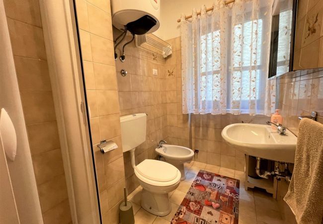 Bathroom Apartment La Baita Case Gigiat Affitti Brevi Italia Apartment in Val Masino - Appartamento La Baita Case Gigiat