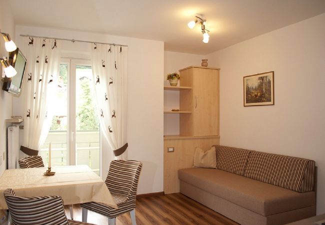 Apartment in Lecco - Appartamento Demo - Affitti Brevi Italia