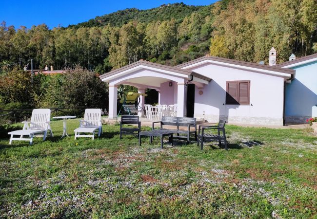 Chalet in Cardedu - Villetta Sole - Affitti Brevi Italia Chalet in Cardedu - Villetta Sole - Affitti Brevi Italia