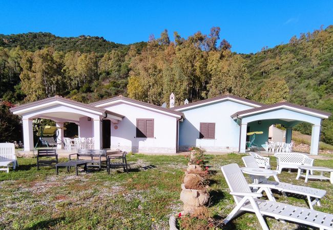 Chalet in Cardedu - Villetta Luna - Affitti Brevi Italia Chalet in Cardedu - Villetta Luna - Affitti Brevi Italia