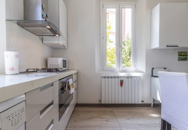 bright and fully equipped kitchen bright and fully eqyuipped kitchen