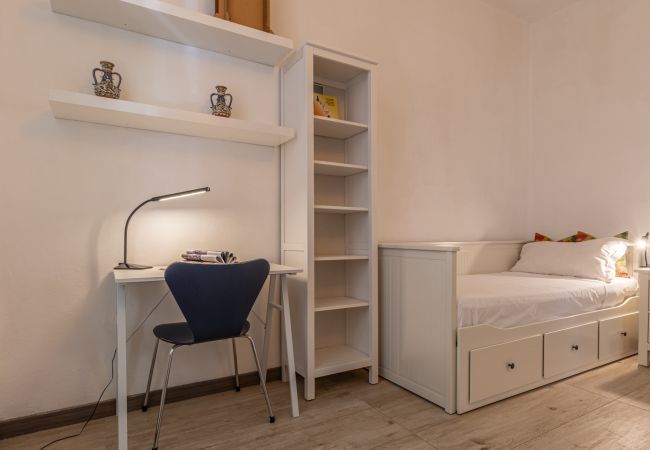 study/working area of single bedroom study/working area of single bedroom