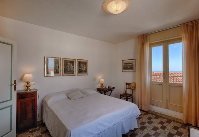 Chalet in Viareggio - Viareggina Liberty Fronte mare Chalet in Viareggio - Viareggina Liberty Fronte mare