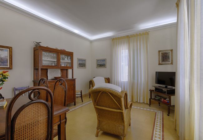 Chalet in Viareggio - Viareggina Liberty Fronte mare Chalet in Viareggio - Viareggina Liberty Fronte mare