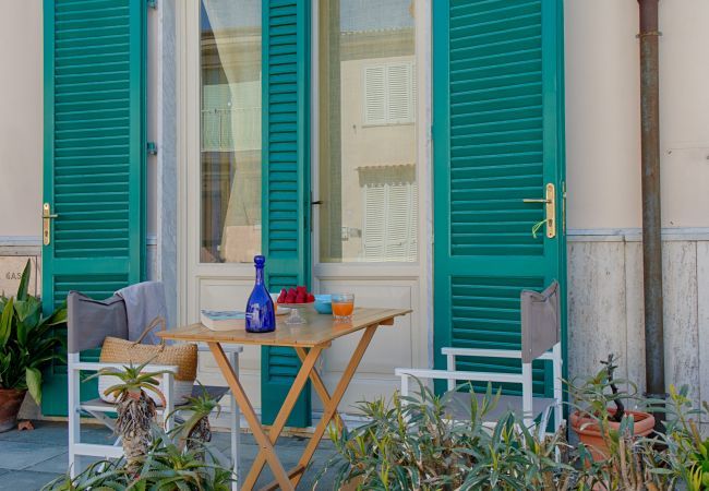 Chalet in Viareggio - Viareggina Liberty Fronte mare Chalet in Viareggio - Viareggina Liberty Fronte mare