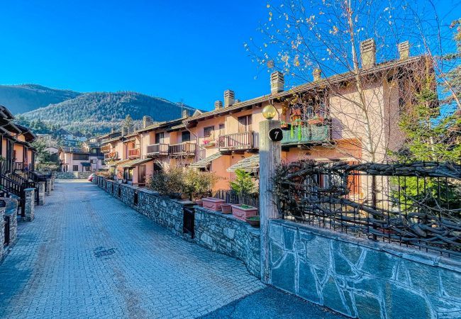 Apartment in Oulx - Appartamento Edelweiss - Affitti Brevi Italia Apartment in Oulx - Appartamento Edelweiss - Affitti Brevi Italia