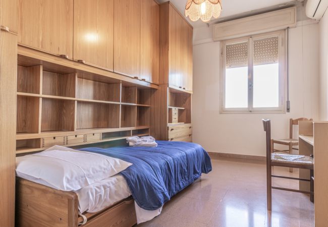 single bedroom with a/c single bedroom with a/c