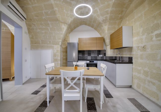 kitchen Palazzo Fondo Vico 2   Affitti Brevi Italia Apartment in Gravina in Puglia - Palazzo Fondo Vico 2 - Affitti Brevi Italia