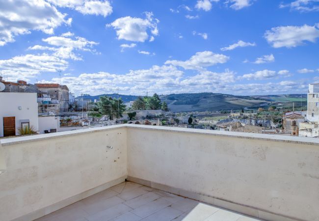 terrace Palazzo Fondo Vico 2   Affitti Brevi Italia Apartment in Gravina in Puglia - Palazzo Fondo Vico 2 - Affitti Brevi Italia