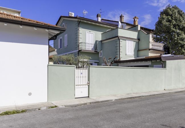 Apartment in Viareggio - Dependance Mango - Affitti Brevi Italia Apartment in Viareggio - Dependance Mango - Affitti Brevi Italia