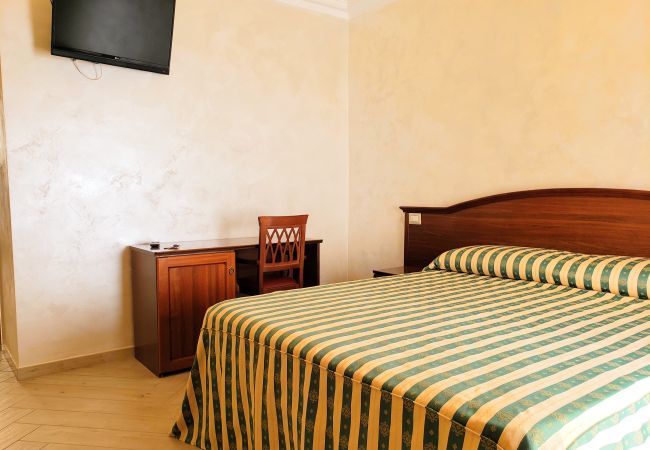 Rent by room in Monte Sant´Angelo - Dimora Arco 1- Affitti Brevi Italia Rent by room in Monte Sant´Angelo - Dimora Arco 1- Affitti Brevi Italia