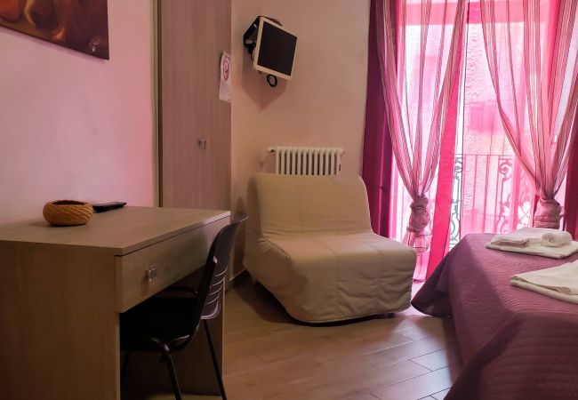 Rent by room in Monte Sant´Angelo - Room San Raffaele - Affitti Brevi Italia Rent by room in Monte Sant´Angelo - Room San Raffaele - Affitti Brevi Italia