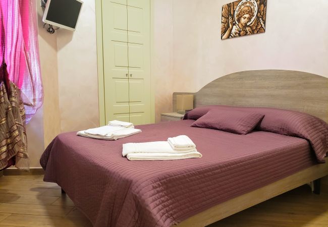 Rent by room in Monte Sant´Angelo - Room San Gabriele - Affitti Brevi Italia Rent by room in Monte Sant´Angelo - Room San Gabriele - Affitti Brevi Italia