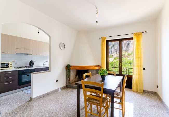 Apartment in Ulassai - Sa Omu de Virgiliu - Affitti Brevi Italia Apartment in Ulassai - Sa Omu de Virgiliu - Affitti Brevi Italia