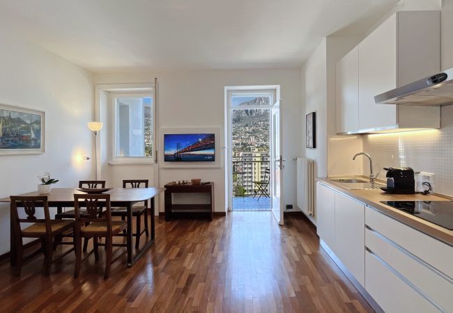 Modern, comfortable, bright living room Bright living room, tastefully furnished and modern