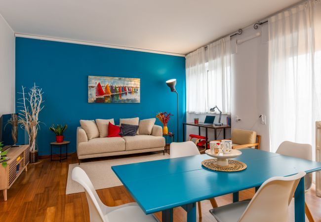 Apartment in Milan - Sesto Sole – Bright 6th Floor Apart [Prada, IEO]