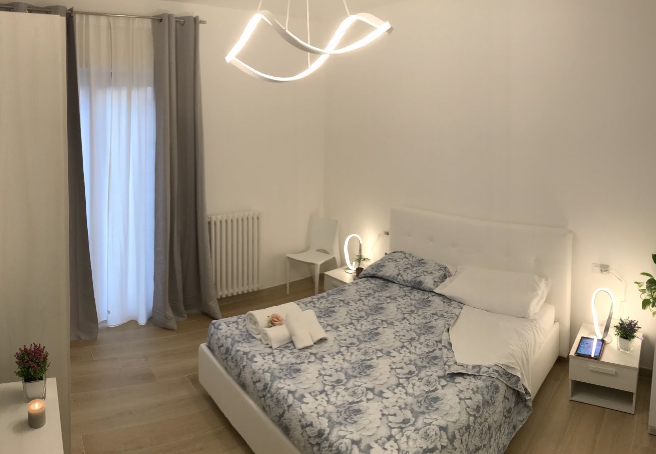 Bed in room 1 B&B Home Sweet Home – Affitti Brevi Italia Bed in room 1 B&B Home Sweet Home – Affitti Brevi Italia