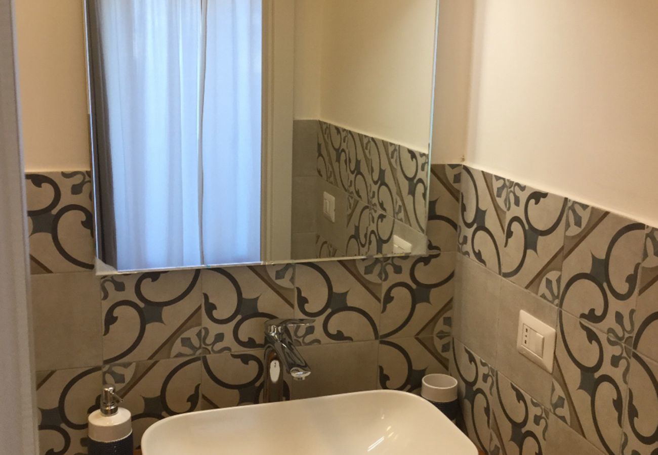 bathroom - room 3 B&B Home Sweet Home – Affitti Brevi Italia bathroom - room 3 B&B Home Sweet Home – Affitti Brevi Italia