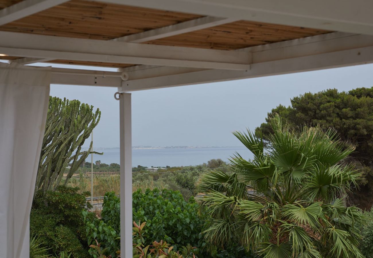 House in Ispica - ROMANTIC HOUSE PORTO ULISSE - Affitti Brevi Italia House in Ispica - ROMANTIC HOUSE PORTO ULISSE - Affitti Brevi Italia