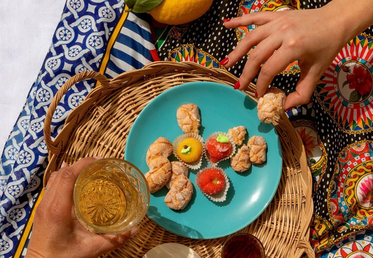 House in Ispica - ROMANTIC HOUSE PORTO ULISSE - Affitti Brevi Italia House in Ispica - ROMANTIC HOUSE PORTO ULISSE - Affitti Brevi Italia